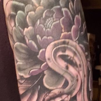 Electric Tattoo Parlor - Tattoo Near Me - Carpentersville, Illinois
