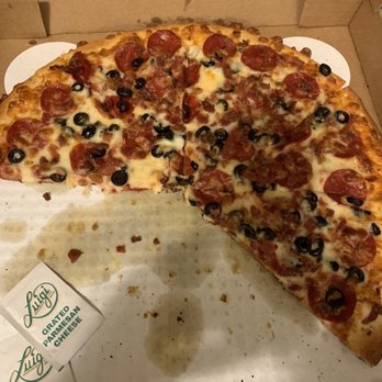 Old Hag's Pizza and Pasta - Pepperoni, bacon, and black olives - Pizza Near Me - Dallas, Texas Old Hag's Pizza and Pasta - Pepperoni, bacon, and black olives - Pizza Near Me - Dallas, Texas