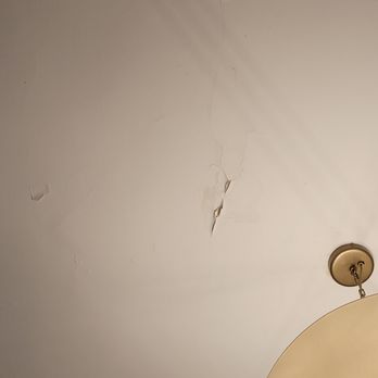 Waldorf Astoria Edinburgh - The Caledonian  - Crack in ceiling above the bed - Hotels Near Me - Edinburgh, EDH