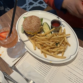 GATSBY - Smashburger - Cocktail Bars Near Me - Washington, DC, District of Columbia GATSBY - Smashburger - Cocktail Bars Near Me - Washington, DC, District of Columbia