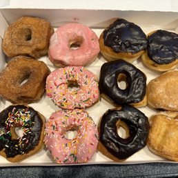 12 count donuts