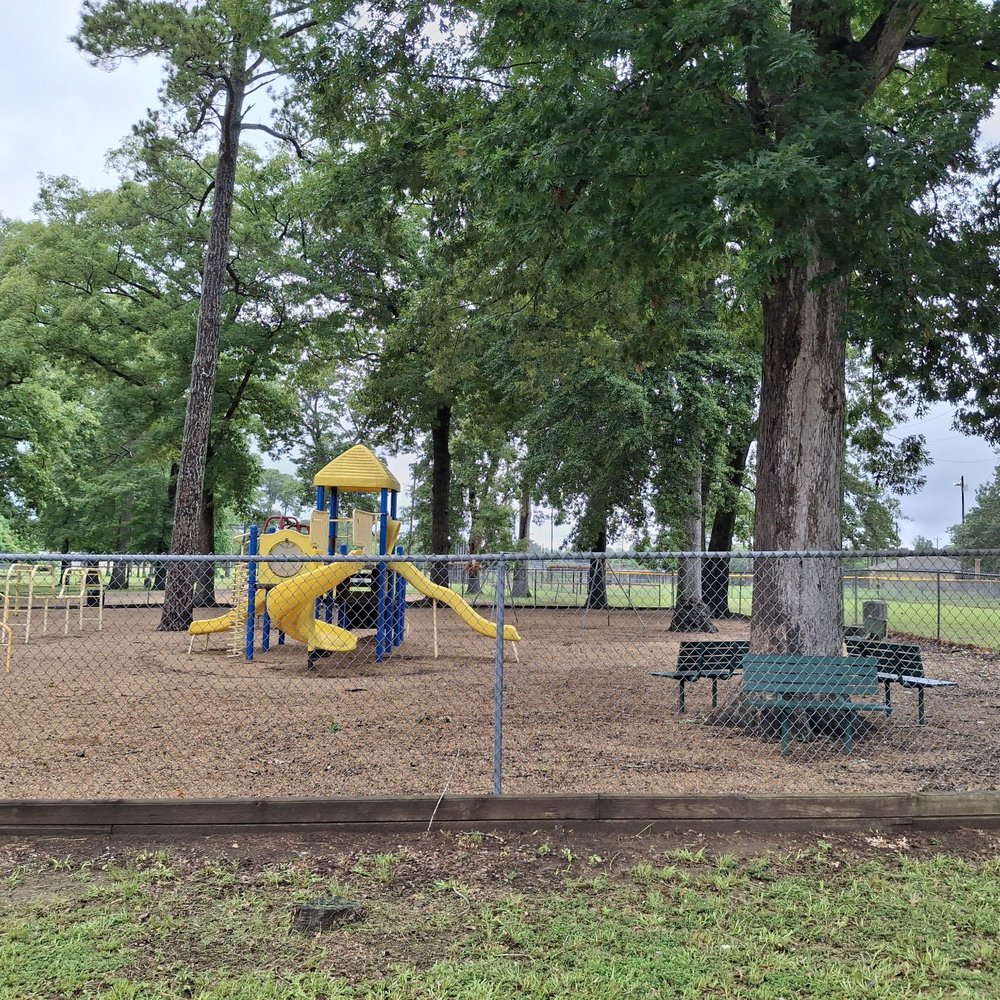 Propst Park - Parks Near Me - Columbus, Mississippi Propst Park - Parks Near Me - Columbus, Mississippi
