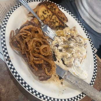 Black Bear Diner Yucca Valley - Steak was super tender and delicious - Diners Near Me - Yucca Valley, California Black Bear Diner Yucca Valley - Steak was super tender and delicious - Diners Near Me - Yucca Valley, California