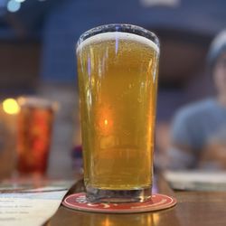 Chubby's Sports Bar & Grill - Ask beer drinkers about bubbles along the inside of glassware.