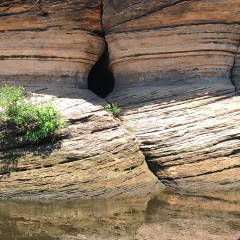 Dells Army Ducks - Rock with a hole and history - Boat Charters Near Me - Wisconsin Dells, Wisconsin