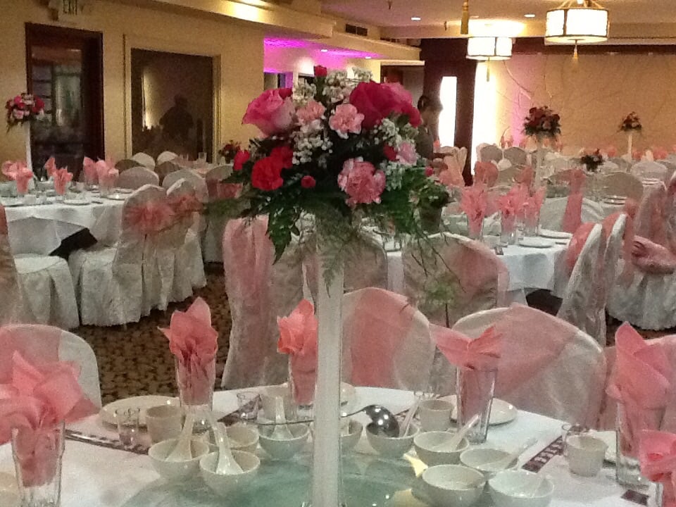 A FLOWER HUTT Updated May 2024 17 Photos El Cajon, California