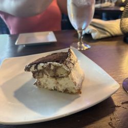 Volo Restaurant Lounge - First time the Tiramisu this is how it came out originally.