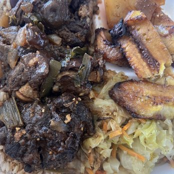 Caribbean Cuisine - Fried Plantains, Steamed Cabbage, Stewed Oxtail - Caribbean Near Me - Glendale, Arizona Caribbean Cuisine - Fried Plantains, Steamed Cabbage, Stewed Oxtail - Caribbean Near Me - Glendale, Arizona