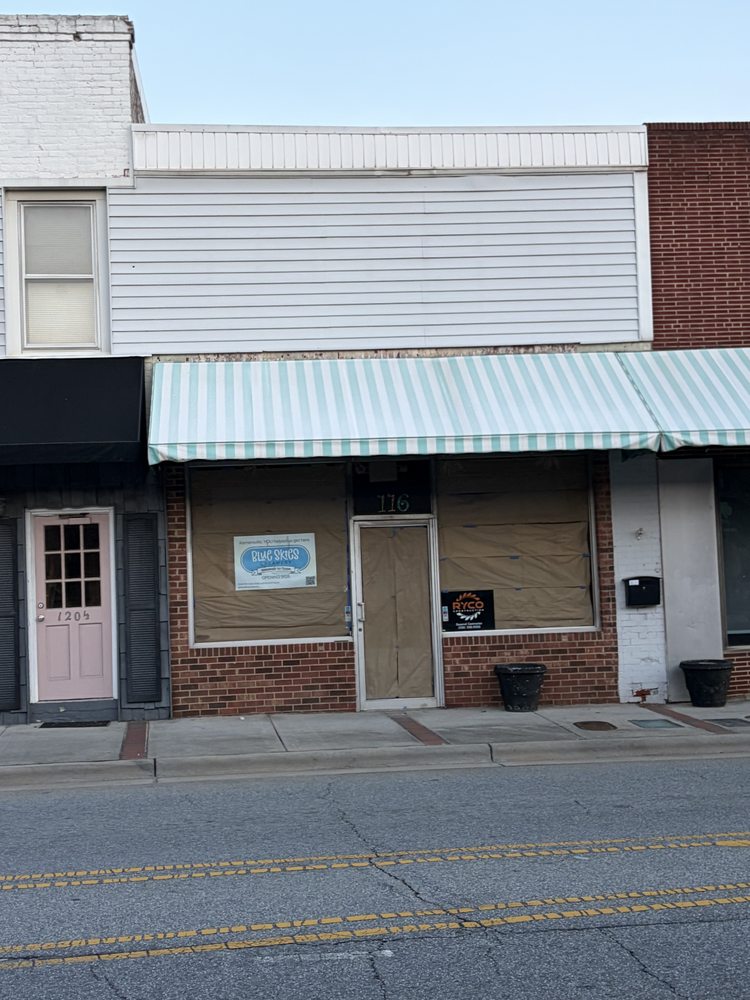 Blue Skies Creamery Logo