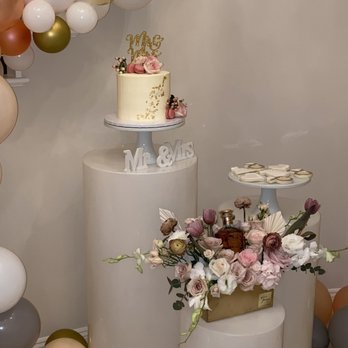 Roobina's Cake - Bakeries Near Me - Glendale, California Roobina's Cake - Bakeries Near Me - Glendale, California