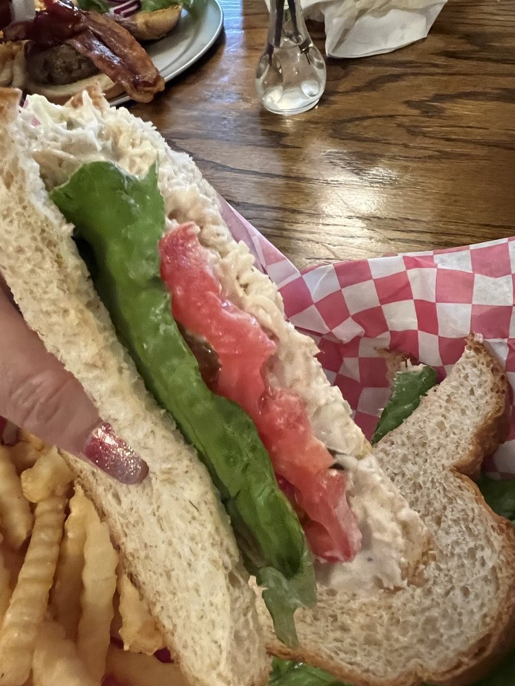 Food from Giggles Cafe