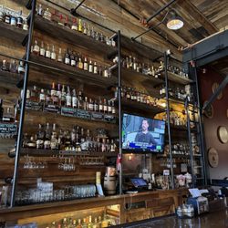 Goodfellas Pizzeria - Interior Bar