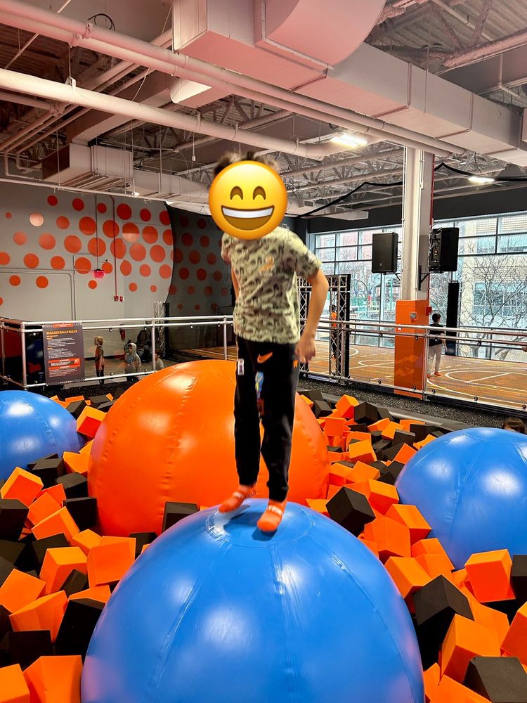SKY ZONE TRAMPOLINE PARK Updated September 2024 10 Reviews 1711