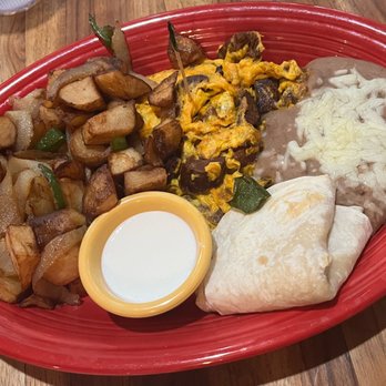 Tower Cafe - Oaxacan Eggs Mole - Breakfast & Brunch Near Me - Sacramento, California