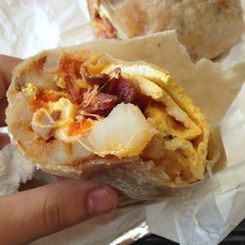 Beeps Fast Food - Breakfast Burrito w/ bacon - Fast Food Near Me - Van Nuys, California