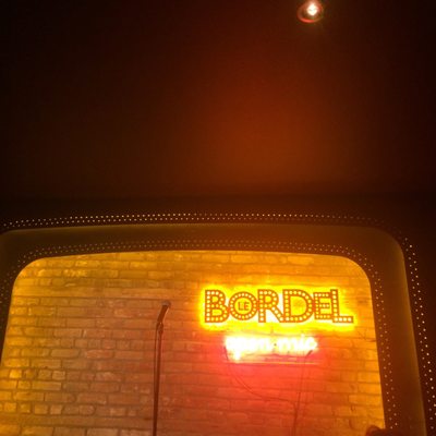 Le Bordel Comédie Club by null