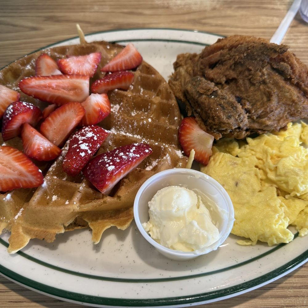 Penfold's Cafe & Bakery - Fried Chicken and Waffle - Breakfast & Brunch Near Me - Temecula, California
