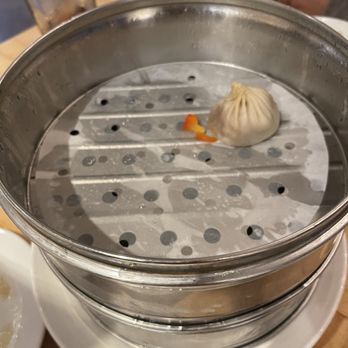 dan modern chinese - Soup dumpling - Chinese Near Me - Santa Monica, California dan modern chinese - Soup dumpling - Chinese Near Me - Santa Monica, California