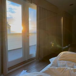 Sunlight beams