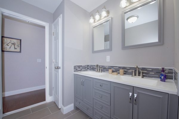 Bathroom Remodeling, Double Vanities, Walk in Shower Conversions, - Bathroom Remodeling, Double Vanities, Walk in Shower Conversions,