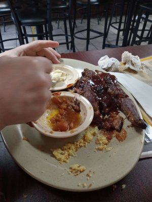 Mr. Pig's Smokehouse by null