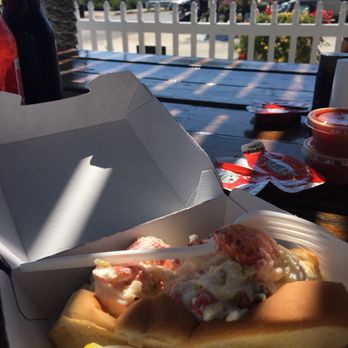 Stowe's Seafood - Lobster Roll - Seafood Near Me - West Haven, Connecticut Stowe's Seafood - Lobster Roll - Seafood Near Me - West Haven, Connecticut