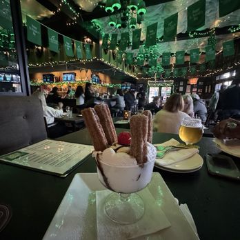 Morrison - Churros and ice cream - Gastropubs Near Me - Los Angeles, California