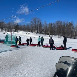 Spirit Mountain - 50 people in line at the bottom. Another 50 at the top.