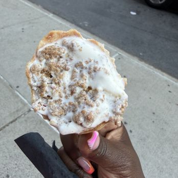 Lost Borough Ice Cream - Look at all those delicious grape-nuts - Ice Cream & Frozen Yogurt Near Me - New York, New York Lost Borough Ice Cream - Look at all those delicious grape-nuts - Ice Cream & Frozen Yogurt Near Me - New York, New York