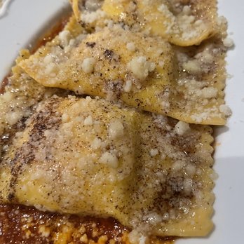 Piano Piano - Tortelli con Bolognese - Pizza Near Me - Oakville, Ontario Piano Piano - Tortelli con Bolognese - Pizza Near Me - Oakville, Ontario