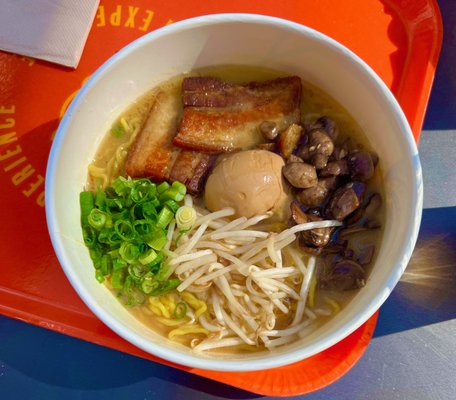 Clever Ramen by null