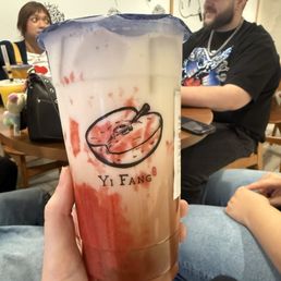 Strawberry Oolong Latte 草莓烏龍鮮奶 Strawberry Oolong Latte 草莓烏龍鮮奶