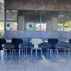 McDonald's - Inside