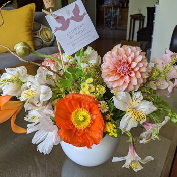 Flowers by Thao - Floral Designers Near Me Flowers by Thao - Floral Designers Near Me