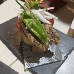 El León