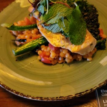 Le Grand - Salmon - Cocktail Bars Near Me - Pasadena, California