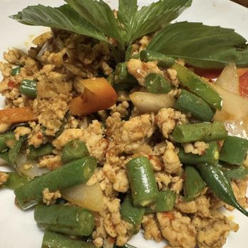Summer Summer Thai Eatery - Chicken Gar Pow - Thai Near Me - Emeryville, California Summer Summer Thai Eatery - Chicken Gar Pow - Thai Near Me - Emeryville, California