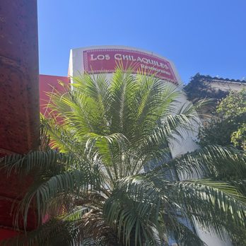 Los Chilaquiles - Front of the building - Mexican Near Me - Guadalajara, JAL