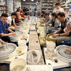 La Mano Pottery - Wheel class