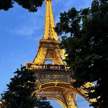 Eiffel Tower, Paris France - Landmarks & Historical Buildings Near Me - Paris Eiffel Tower, Paris France - Landmarks & Historical Buildings Near Me - Paris