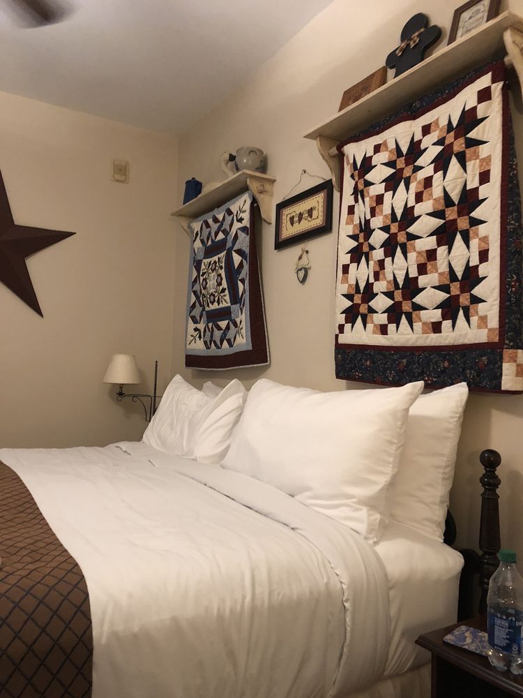 THE E. J. BOWMAN HOUSE Updated September 2024 42 Photos & 21