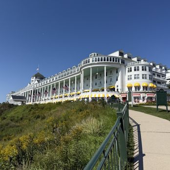 Grand Hotel - Hotels Near Me - Mackinac Island, Michigan