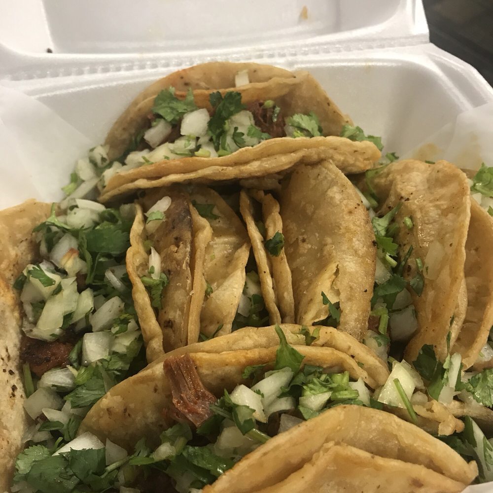 Super Mercado Nuevo Centro - tacos in a styrofoam container - Grocery Near Me - Kenosha, Wisconsin Super Mercado Nuevo Centro - tacos in a styrofoam container - Grocery Near Me - Kenosha, Wisconsin