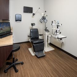 Puzio Eyecare Associates - South Dennis