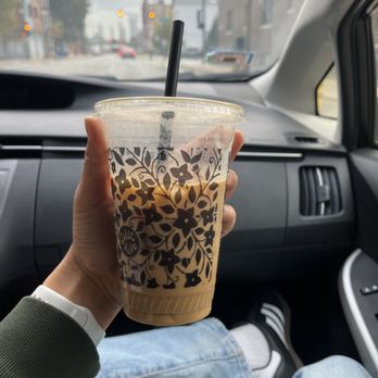 Colectivo Coffee Wicker Park - iced spicy maple latte (large) - Cafes Near Me - Chicago, Illinois Colectivo Coffee Wicker Park - iced spicy maple latte (large) - Cafes Near Me - Chicago, Illinois
