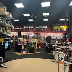 Guitar Center - Looking at one wall