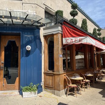 Le Diplomate - Brasseries Near Me - Washington, DC, District of Columbia Le Diplomate - Brasseries Near Me - Washington, DC, District of Columbia
