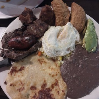 La Cabaña - Bandeja Centroamericana - Honduran Near Me - Seattle, Washington La Cabaña - Bandeja Centroamericana - Honduran Near Me - Seattle, Washington