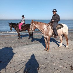Newport Equestrian Academy - Myself and my boyfriend enjoying the hoseride along the beach, very therapeutic
