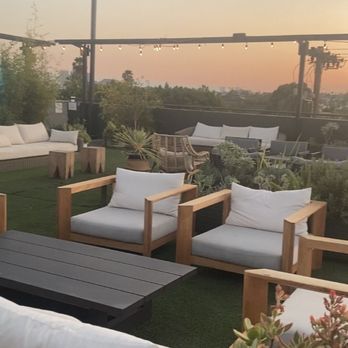 Melrose Rooftop Theatre - Lovely set up! This is the area nearby the bar - Outdoor Movies Near Me - West Hollywood, California Melrose Rooftop Theatre - Lovely set up! This is the area nearby the bar - Outdoor Movies Near Me - West Hollywood, California